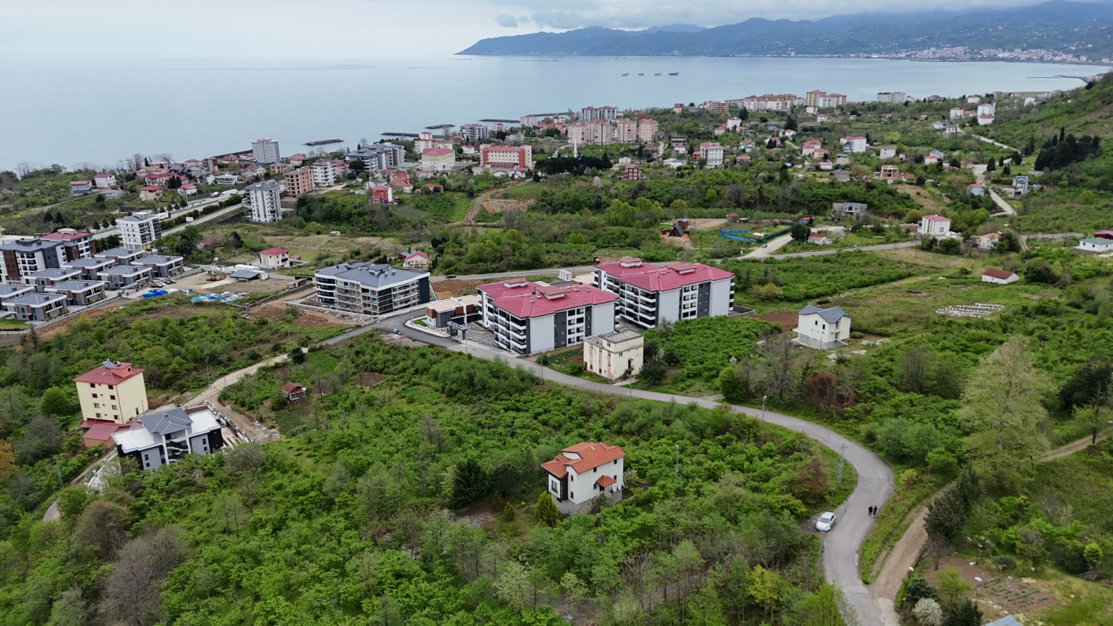 MABEL'DEN ADACIK MAHALLESİ KONUT İMARLI 750 M2 SATILIK ARSA